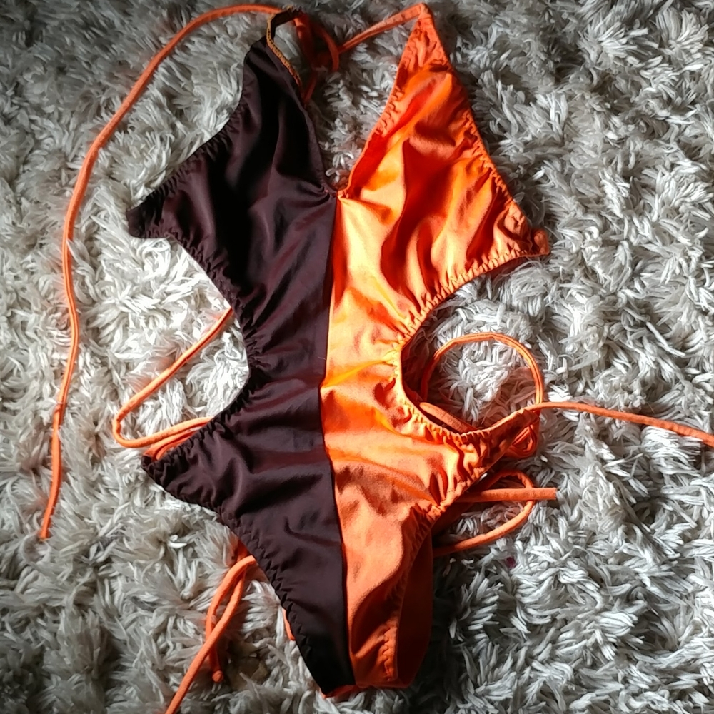 Swimsuit/dancers outfit